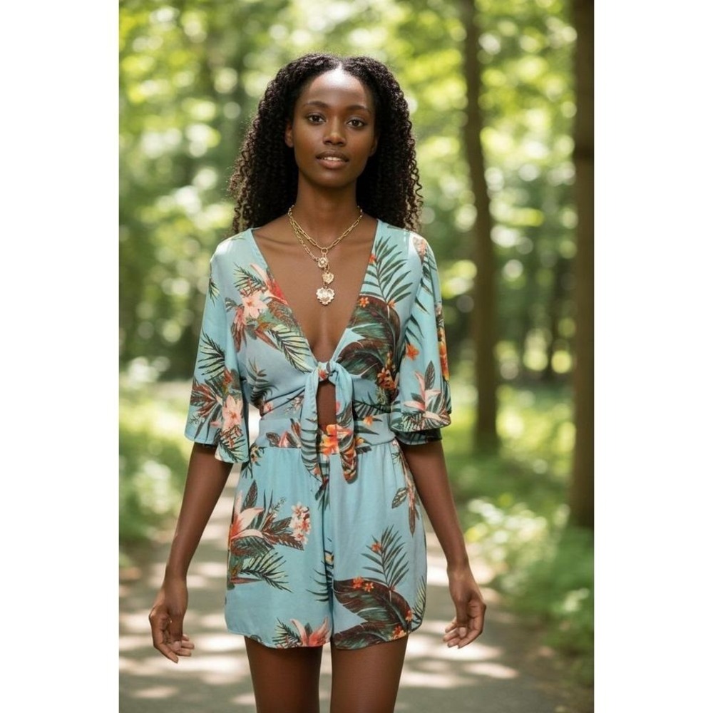 Vibrant Floral Romper Sz‎ L- Lined by She +Sky